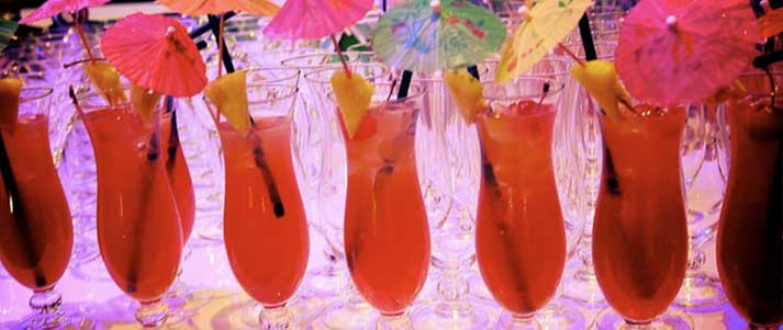 Singapore sling cocktails